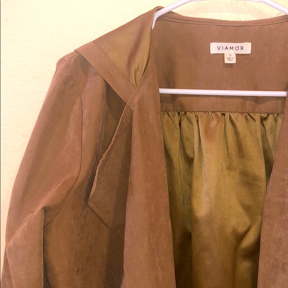 Light Jacket - Picture 3 of 5